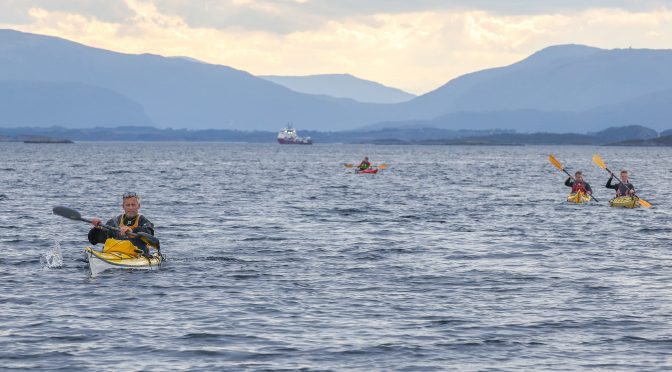 Idrettsstudenter padlet til Bjørnsund